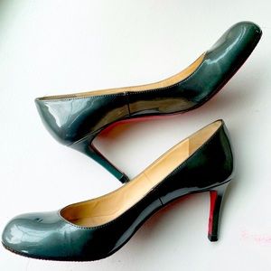 Christian Louboutin 35 heels green